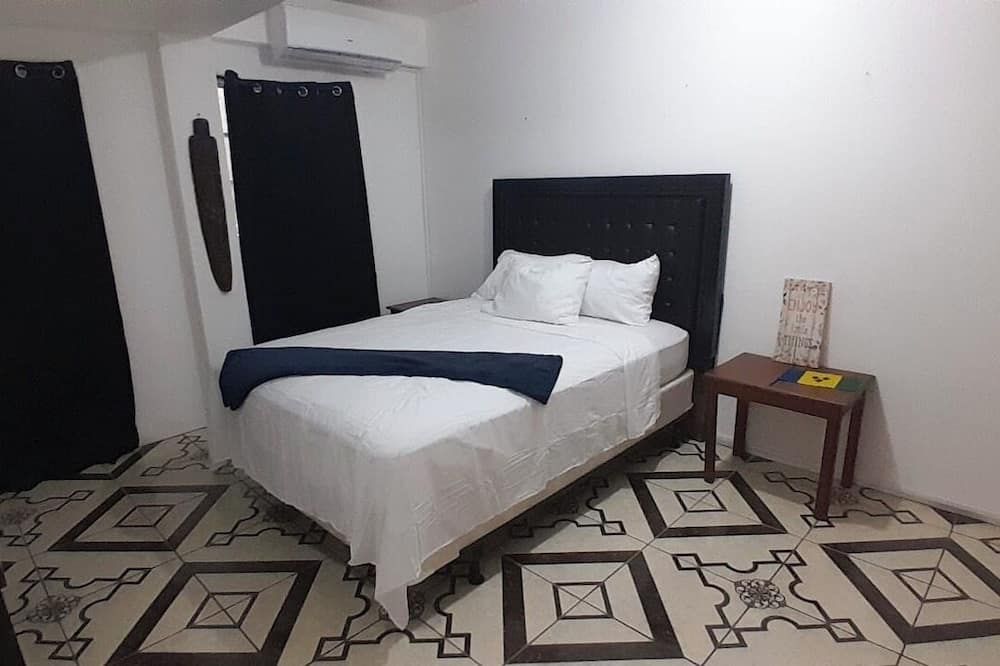 5 mins walk from Kingstown! - McKies Hill Suite #1 - Your Home Away from Home - St Vincent
