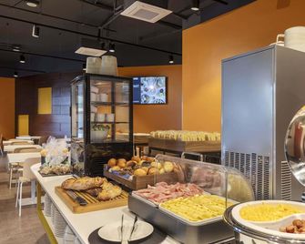 B&B Hotel Pomezia Roma - Pomezia - Buffet