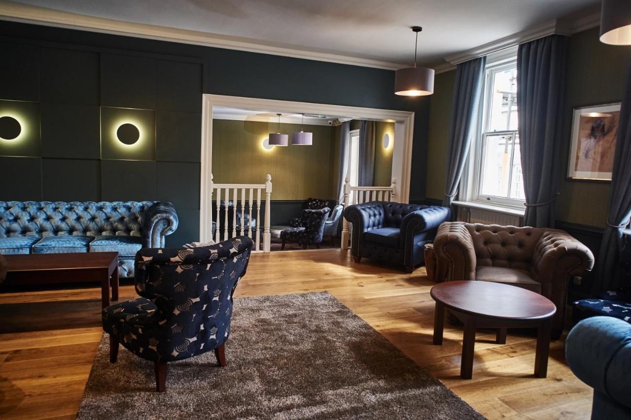 The Chequers Hotel