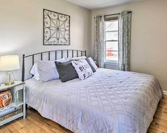 Charming Cave City Vacation Rental w/ Fire Pit! - Cave City