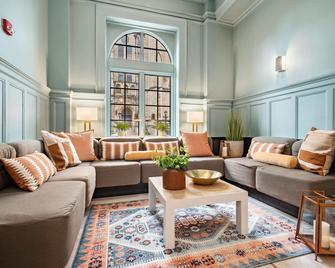 ذا مافريك باي كاسا - بيتسبرغ - غرفة معيشة