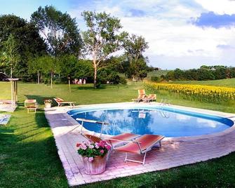 Agriturismo Fattoria Santa Vittoria - Foiano della Chiana - Piscina