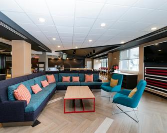 Tru by Hilton Florida City - Florida City - Lounge