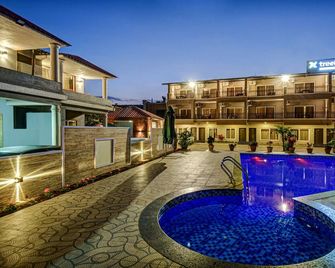 Treebo JP Cottage with Swimming Pool - Mahabaleshwar - Uima-allas