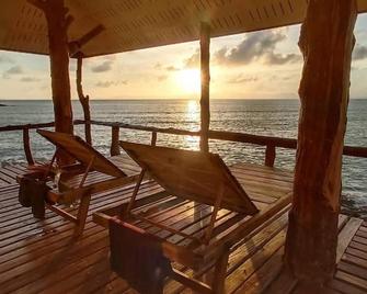 Kohchangresortranong - Ko Payam - Balcón