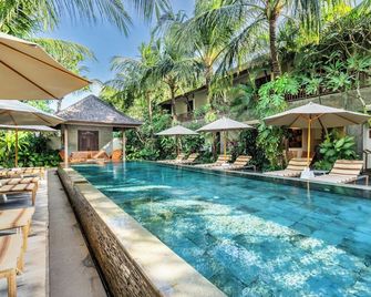 Kejora Suites - Denpasar - Pool