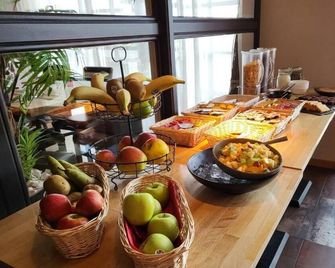 Le 1815 - Waterloo - Buffet