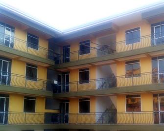 Africa Treasures Home - Hostel - Kampala - Gebäude