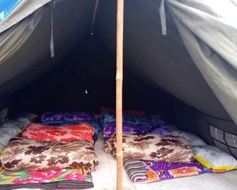 Himalayan hills tent accomodation - Kedārnāth - Bedroom