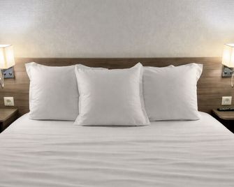 Contact Hôtel Marseille Aubagne - La Penne-sur-Huveaune