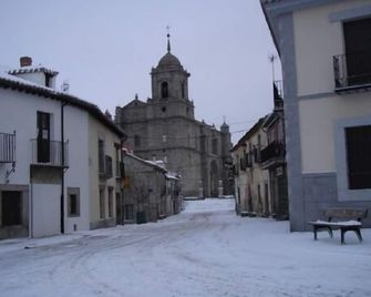 La Casa Madrona for 2 people - Villacastín - Edificio