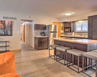 Sleek Deadwood Getaway Less Than 1 Mi to Downtown! - Deadwood - Mutfak