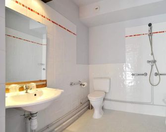 Brit Hotel Essentiel Sète / Balaruc - Balaruc-les-Bains - Bathroom