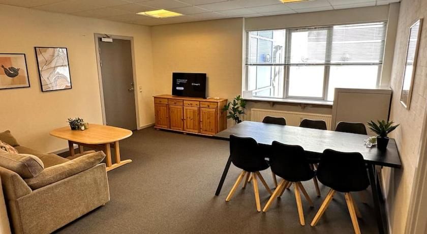 City 6-bedroom, private parking. – Aalborg