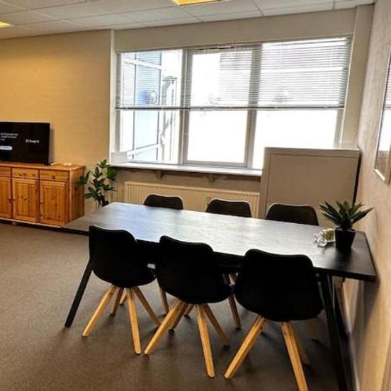 City 6-bedroom, private parking. – Aalborg