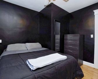 Open Concept Apt With Full Gym - Summit - Bedroom