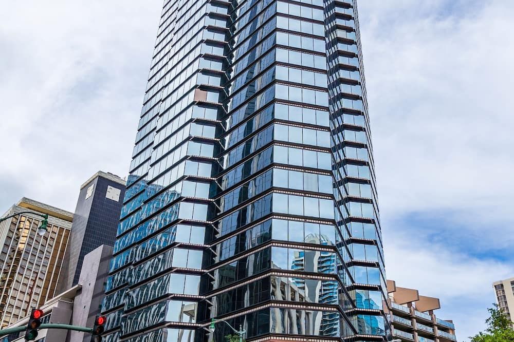 Spacious Downtown Executive Retreat - Free Parking - Honolulu - Gebäude