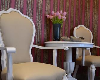 Boutique Hotel Villa Soy - Erlangen - Resepsiyon