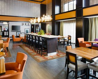 Hampton Inn & Suites Lansing West - Lansing - Restaurante