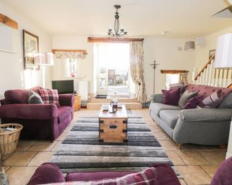 Swallow Cottage - Scarborough - Living room