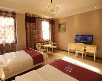 Pai Hotel Huayin Huashan Mountain Scenic Spot Ancient Street - Weinan