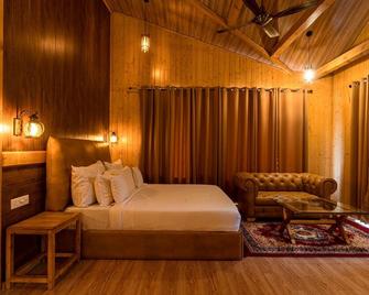 Luxurious Villa w/all meals Nainital - Nainital - Bedroom