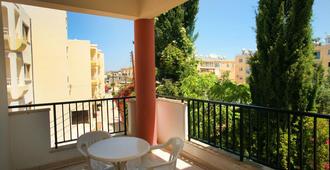New York Plaza Hotel Apartments - Pafos - Parveke