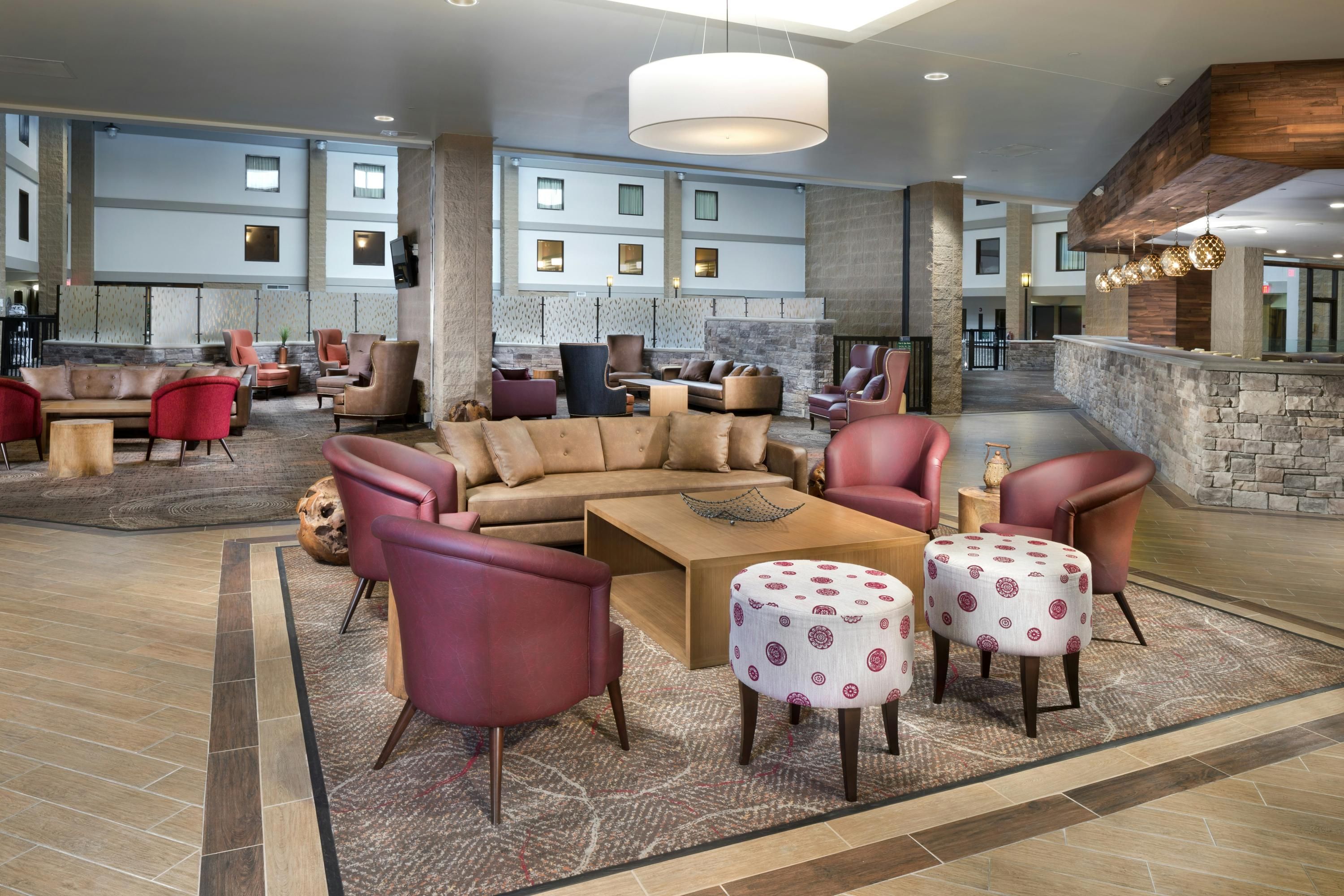 DoubleTree by Hilton Lawrence - Lawrence - Lounge
