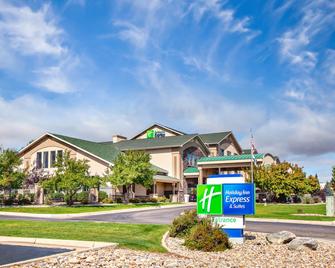 Holiday Inn Express & Suites Gillette - Gillette - Building