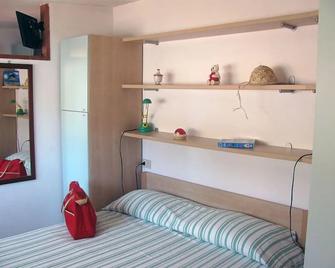 Onda Su Onda Appartamenti - Campo nell'Elba - Slaapkamer