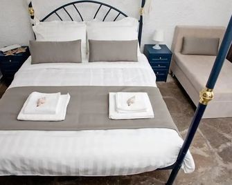 Ariadni Blue - נאוס מרמראס - חדר שינה