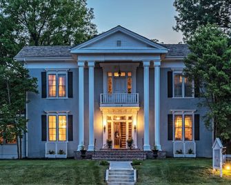 銀心旅館民宿 - 獨立城 - 獨立市 - 建築