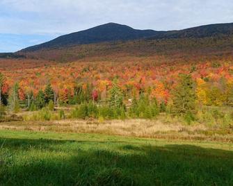 Mad River Sugarbush Winter and Summer fun Condo - - Waitsfield - Outdoors view