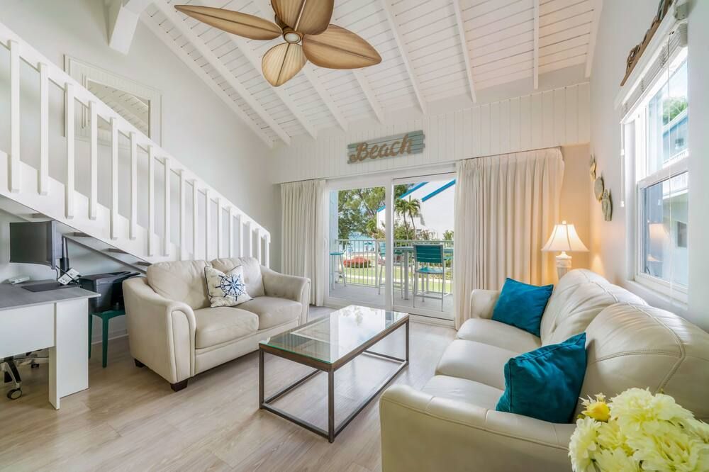 Villas of the Galleon - George Town - Wohnzimmer