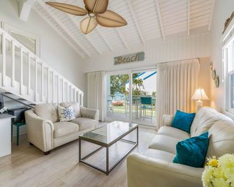 Villas of the Galleon - George Town - Wohnzimmer