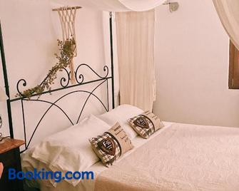 le tartarughe b&b - Magliano in Toscana - Camera da letto