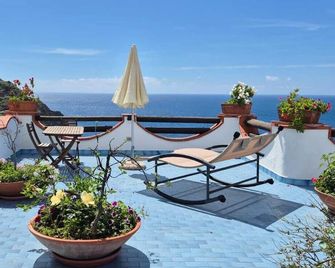 Casa Antonio - Barano d'Ischia - Balcón