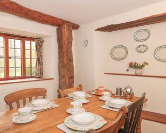 The Dairy - Taunton - Yemek odası