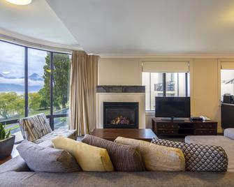 Peppers Beacon Queenstown - Queenstown - Living room