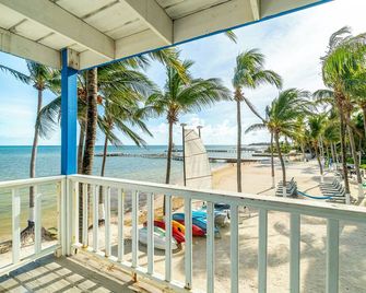 Caribbean Villas Hotel - סן פדרו - מרפסת