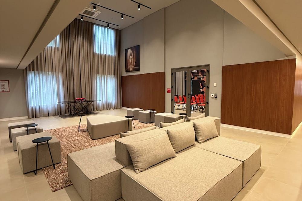 Radisson Red Ibirapuera - São Paulo - Salon