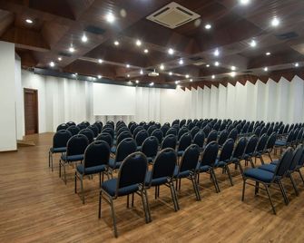 Golden Ingá Hotel - Maringá - Meetingruimte