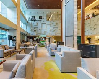 Holiday Inn Shanghai Vista By IHG - Shanghai - Lobby
