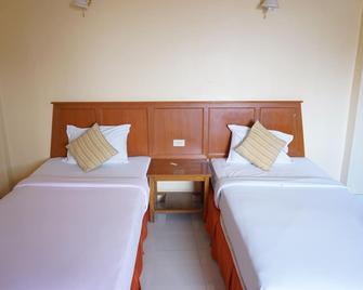 Sri Chumphon Hotel - Chumphon - Slaapkamer