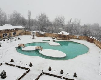 Gabala Yeddi Gozel Hotel - Gabala - Piscina