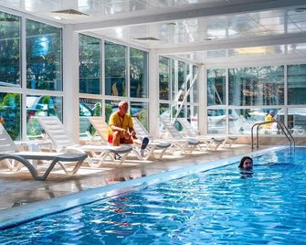 بريستيج ديلوكس هوتل آند أكوابارك كلوب - شامل لجميع الخدمات - غولدن ساندز - حوض السباحة
