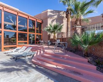 Red Lion Hotel and Conference Center St. George - סנט ג'ורג' - פטיו