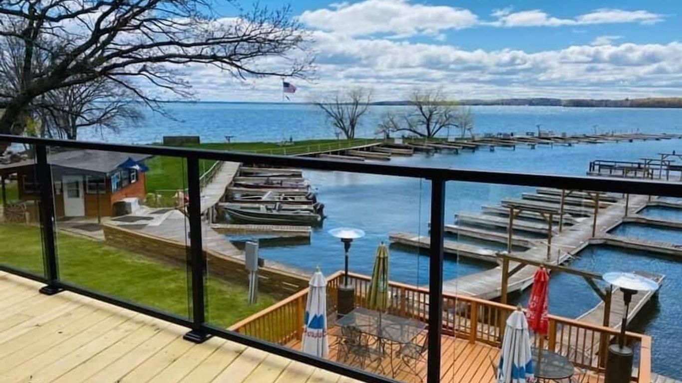 Andersons Horseshoe Bay Lodge