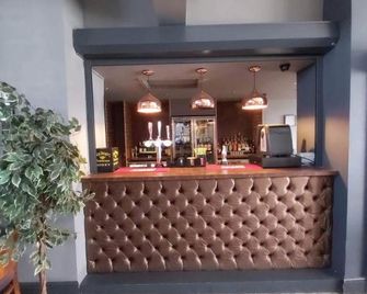 OYO Ivy Hotel - Skegness - Front desk