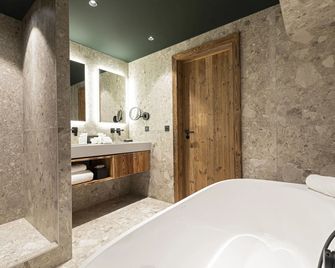 Hotel Le Chabichou - Courchevel - Bad